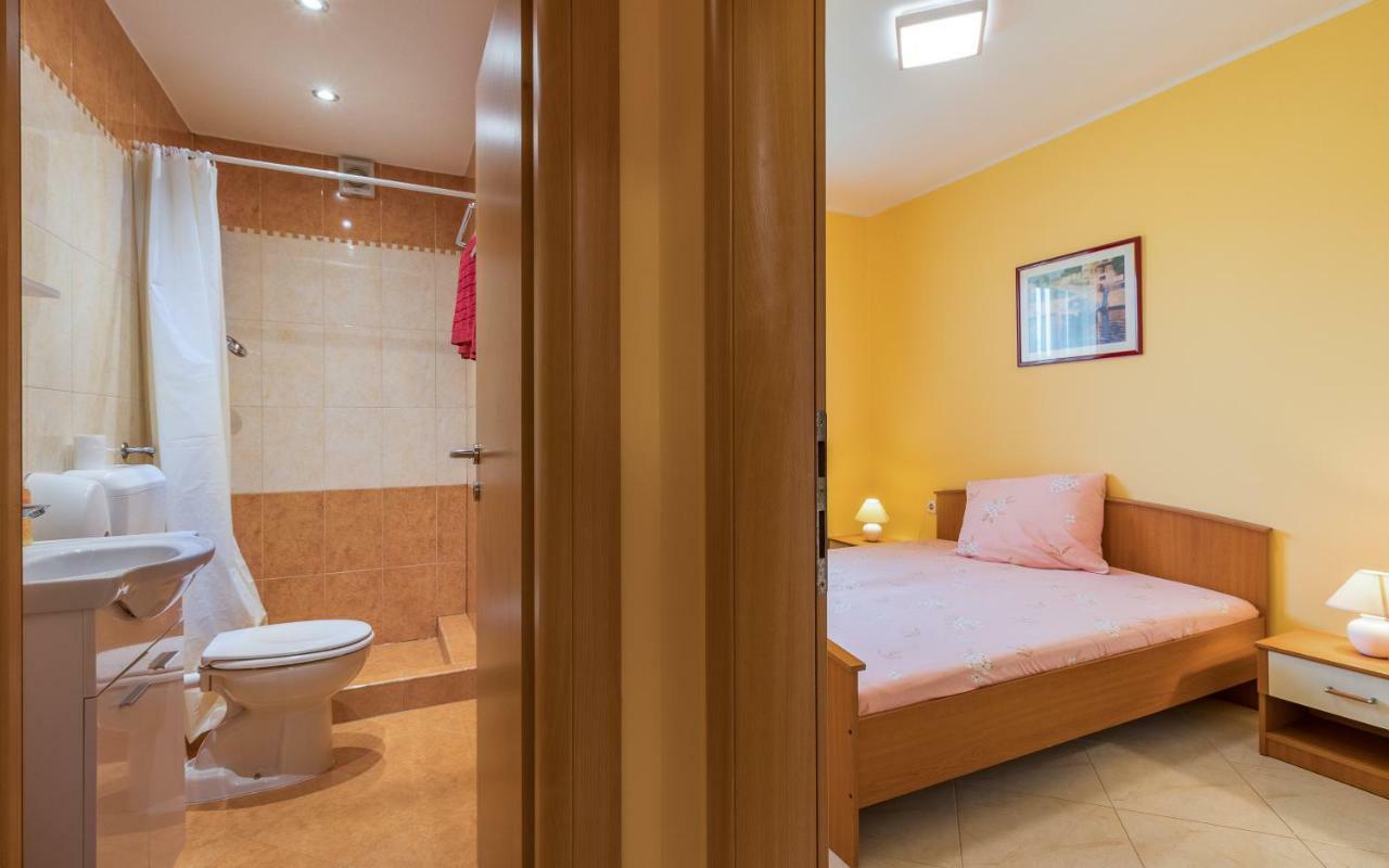 Apartmani Kazun - App1 Fažana エクステリア 写真